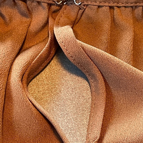 Chico’s $89 brown peasant top size 2P 12/14 - Picture 10 of 14